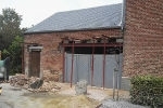 Travaux de rénovation de la baie d’une porte de garage à Cognelée : exemple de chantier en région de Namur